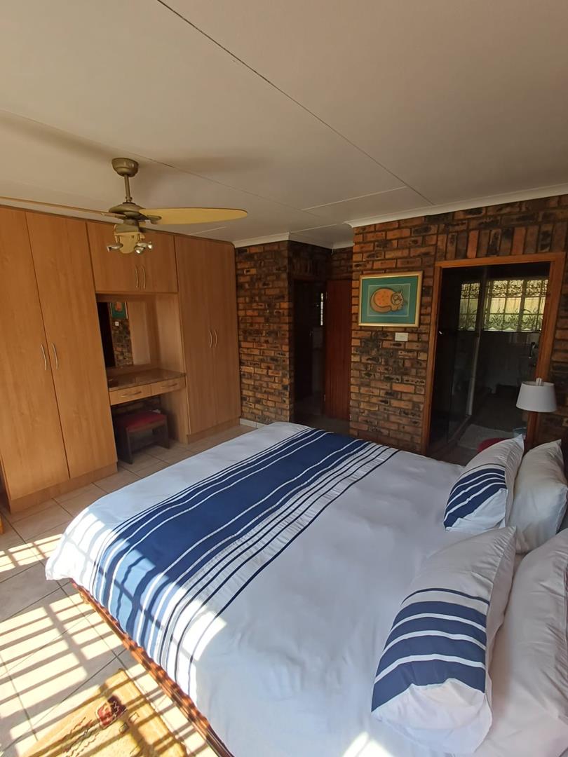 9 Bedroom Property for Sale in Willow Grange Free State